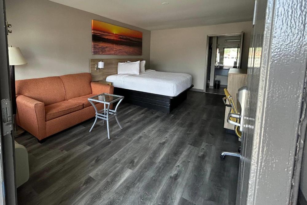 King Studio Suite - Non-Smoking interior